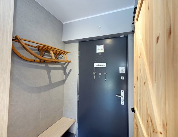 ApartSzczyrk-Apartament-Mietowy-salon-kuchnia-32